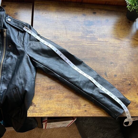 Universal Thread Small Faux Leather Multiple Zipper Polyester Jacket - Picture 15 of 16